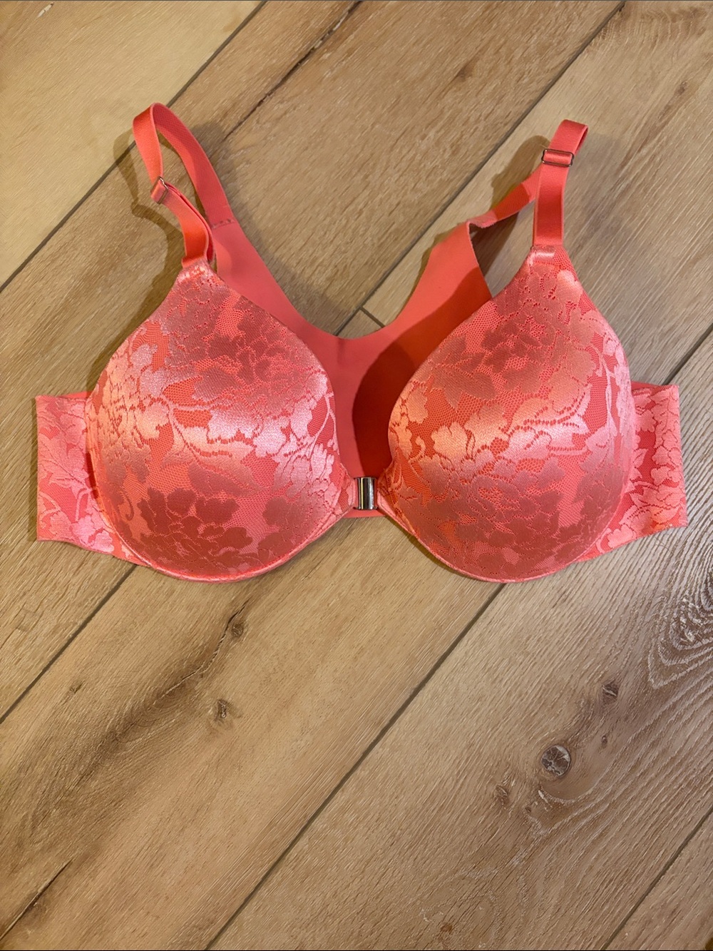 Soma Front-Close Lace Contour Bra in Coral